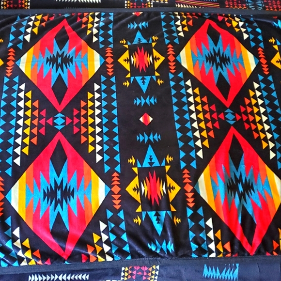Kid size blanket - Picture 3 of 3